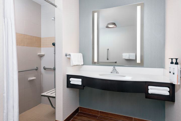 Hilton Garden Inn Wayne