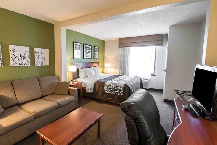 Room 22 of 50