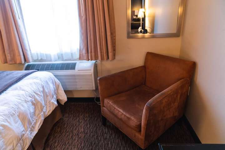 Room 8 of 26