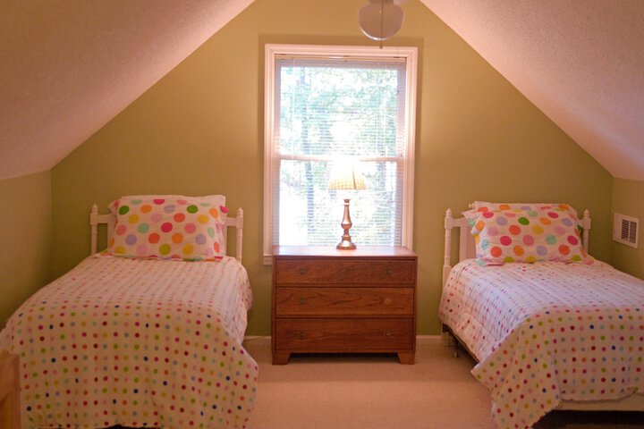 Room 184 of 399