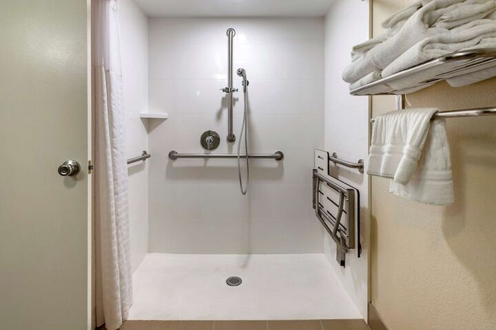 Room 18 of 49