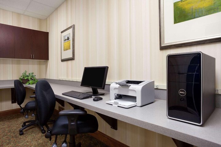Business Center 46 of 54