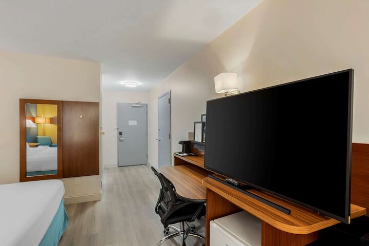 Room 14 of 43