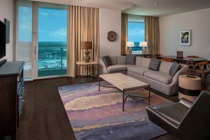 Room 22 of 122