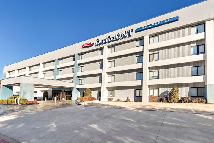 Baymont by Wyndham Arlington at Six Flags Dr