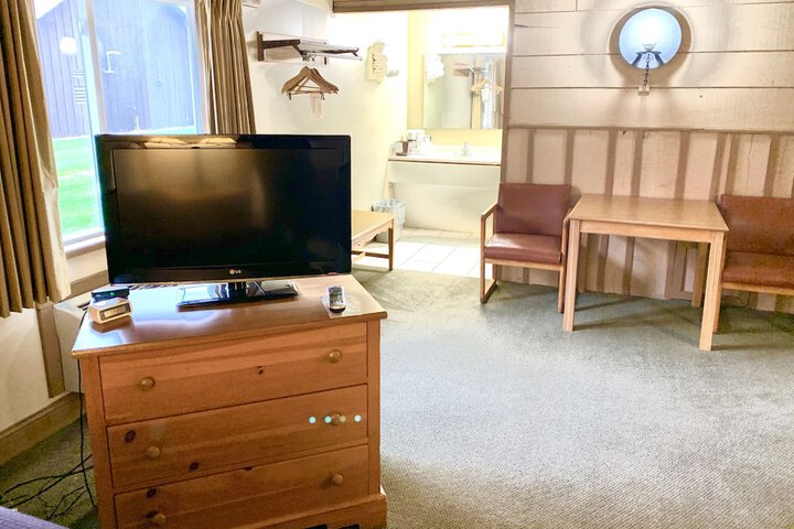 Room 165 of 334