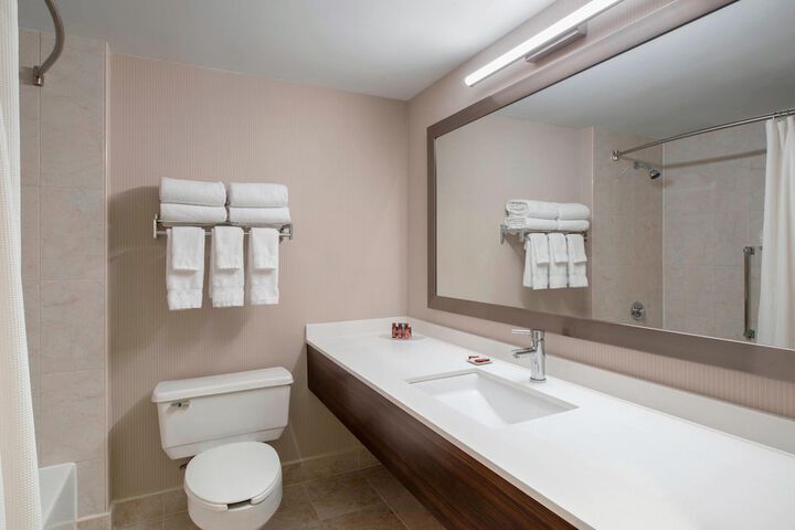 Delta Hotels by Marriott St. Johns Conference Centre