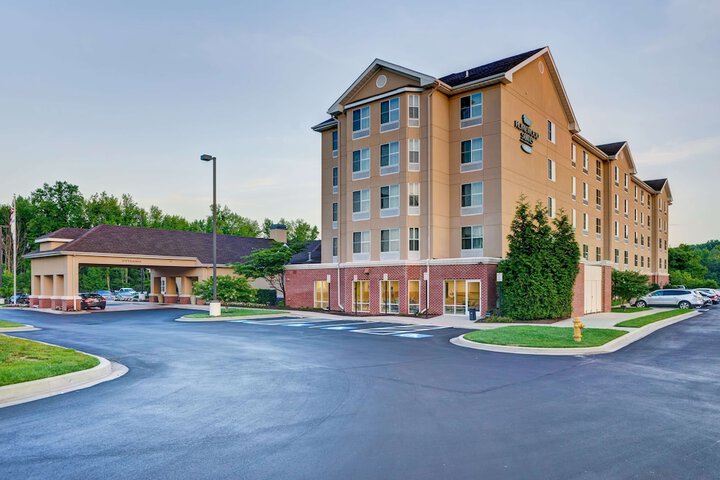 Hotel 3 of 48