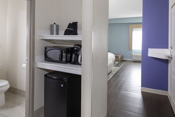 Room 17 of 25