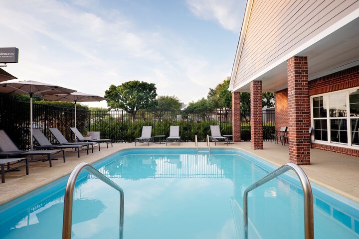 Pool 4 of 39
