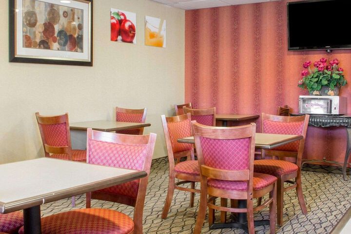 Quality Inn Broken Arrow - Tulsa