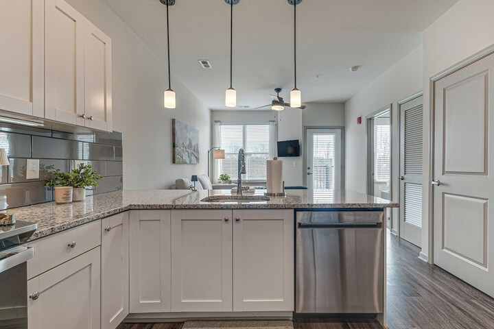 Central Condo 2 Mi to Downtown Fuquay-varina