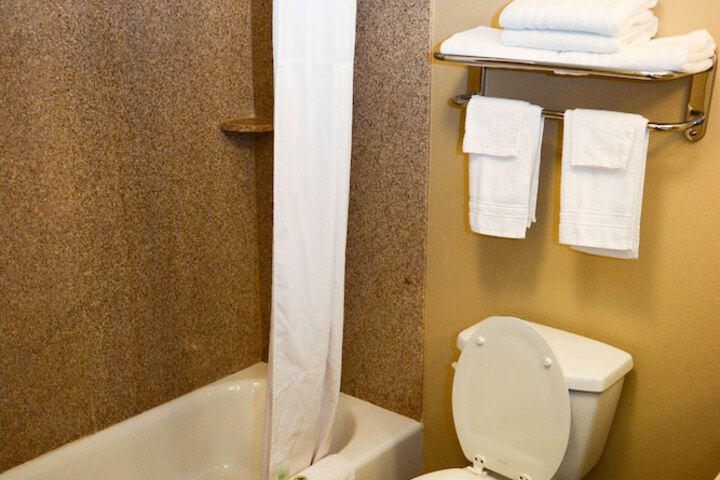 Room 9 of 21
