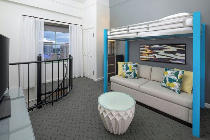 Hotel Colonnade Coral Gables Autograph Collection