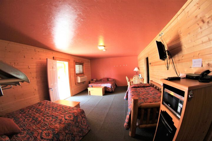 Room 11 of 21
