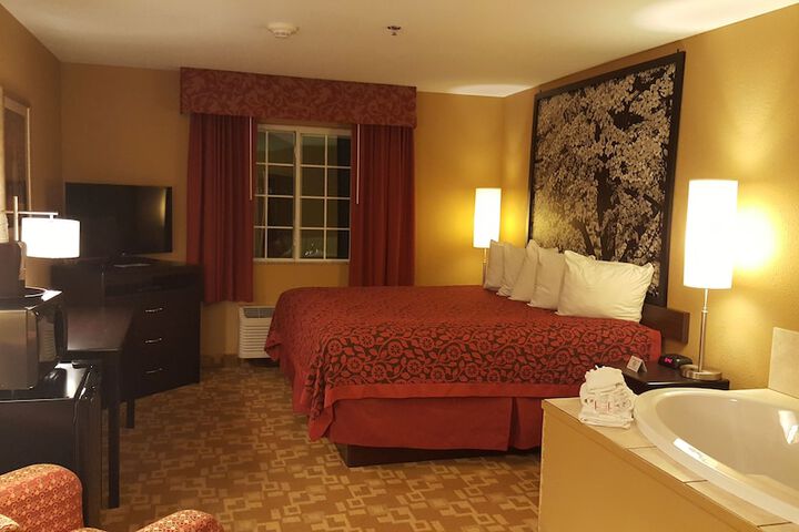 Room 15 of 17