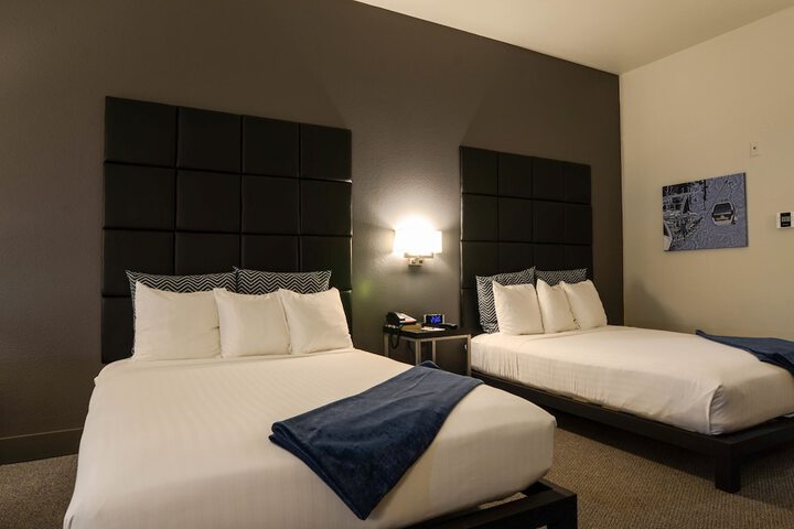 Room 34 of 70