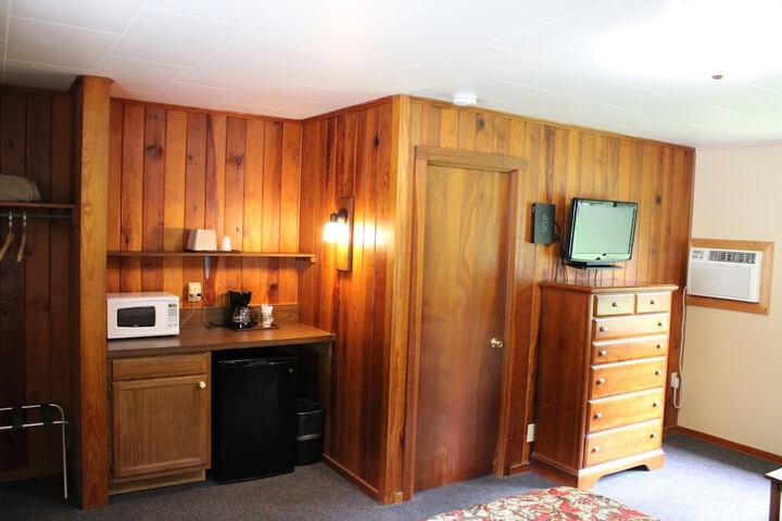 Two Rivers Lodge