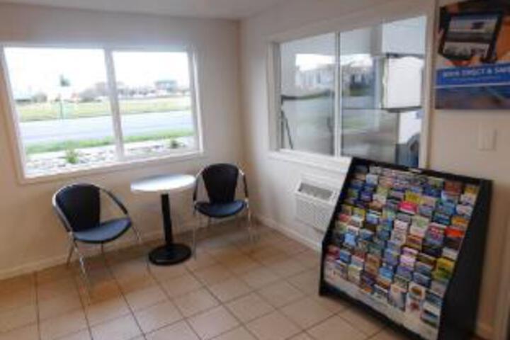 Sterling Motor Inn