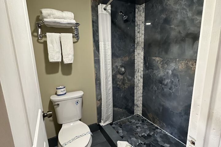 Travelodge by Wyndham Reno Downtown