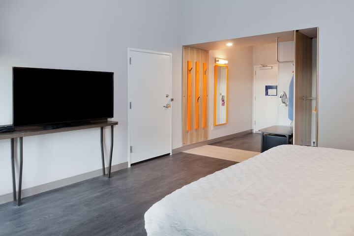 Room 15 of 47