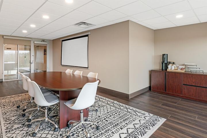 Best Western Plus Mission City Lodge