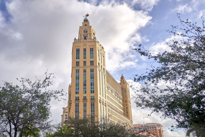 THesis Hotel Miami Coral Gables Curio Collection by Hilton
