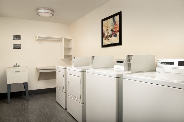 Room 34 of 53