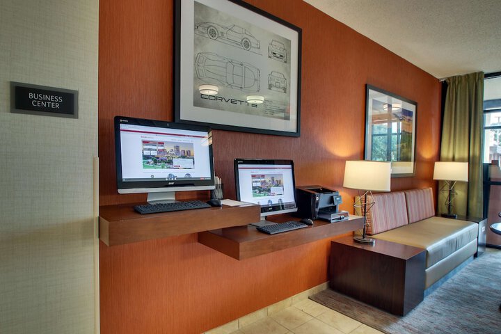 Business Center 61 of 62