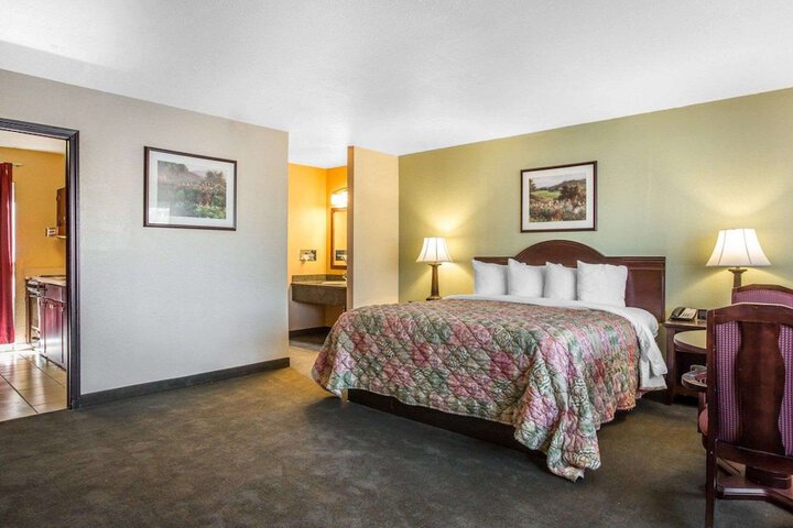 Quality Inn & Suites Cameron Park Shingle Springs