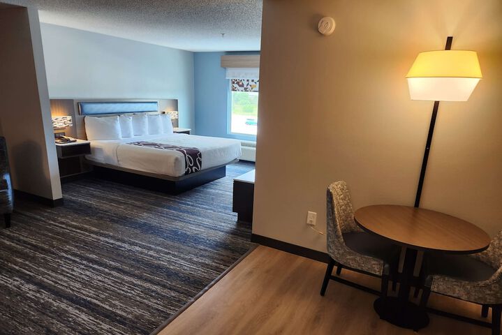 Room 28 of 49