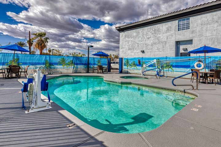 Pool 25 of 170