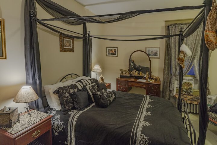 Room 31 of 41