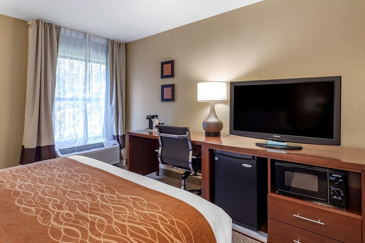 Room 13 of 28