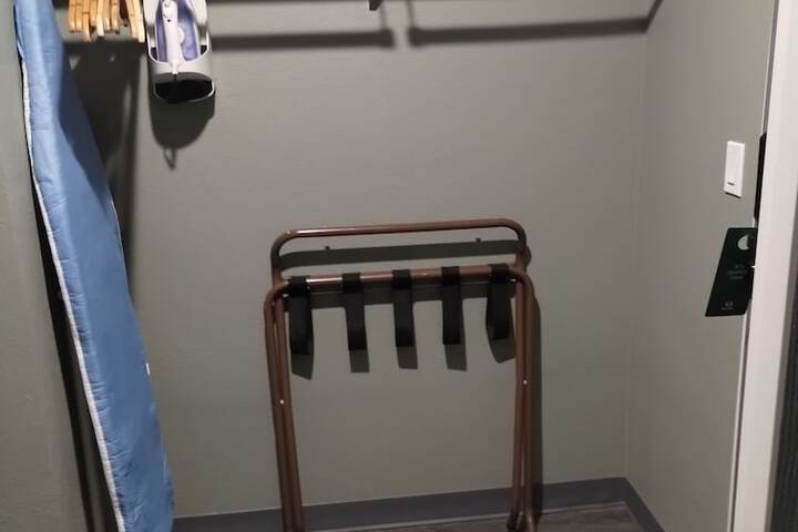 Room 75 of 127