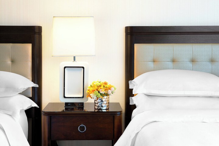 Room 31 of 105