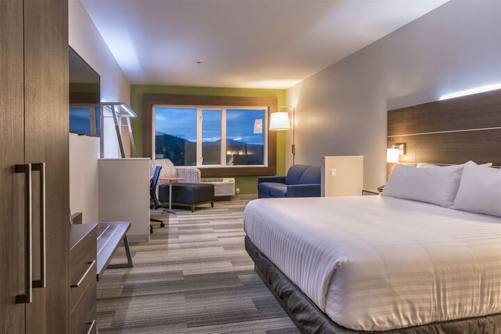 Room 15 of 30