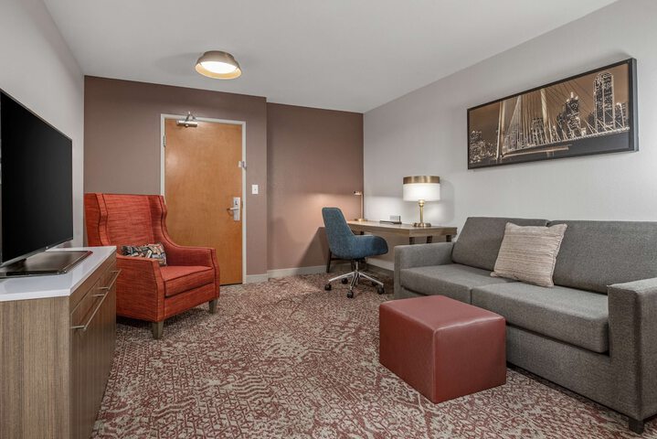 Room 22 of 37