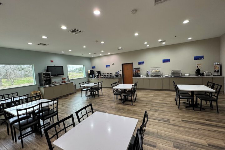 Best Western Cleveland Inn & Suites