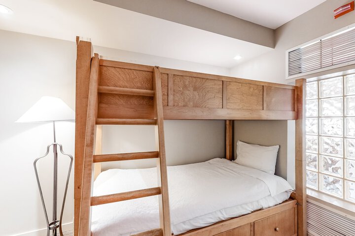 Room 91 of 116