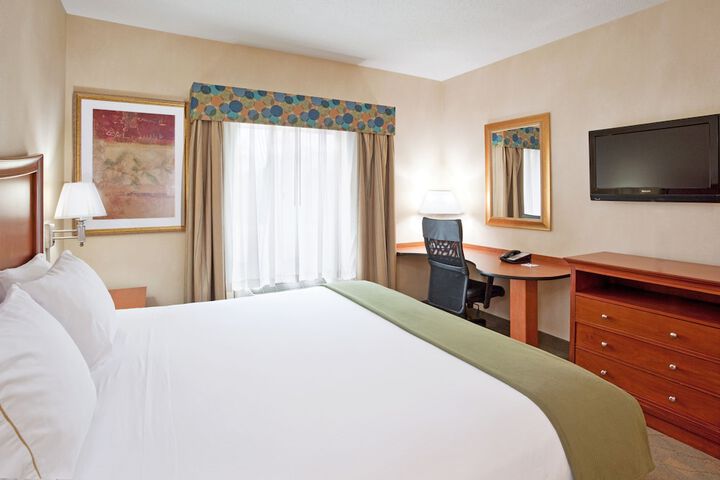 Room 12 of 47