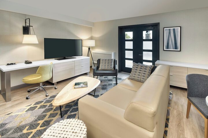 Room 16 of 56