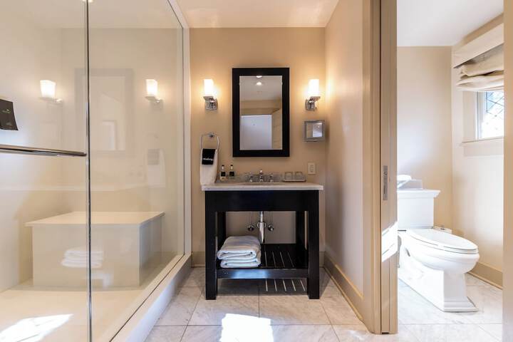 Room 30 of 55