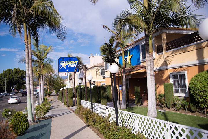 Hotel Exterior 64 of 67