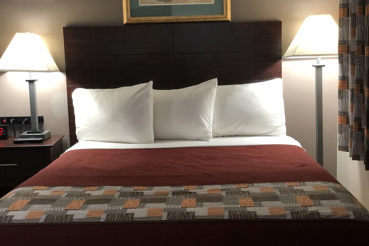 Room 23 of 38