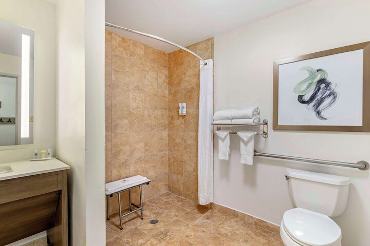 Comfort Suites Valdosta Mall Area