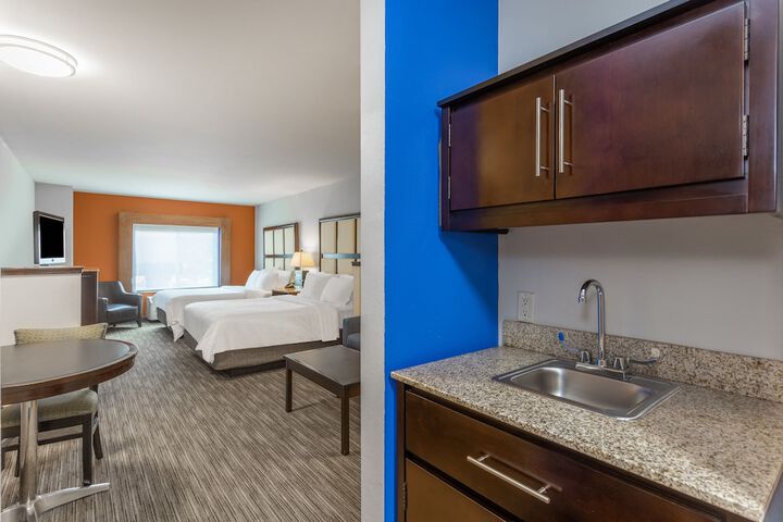 Room 15 of 43