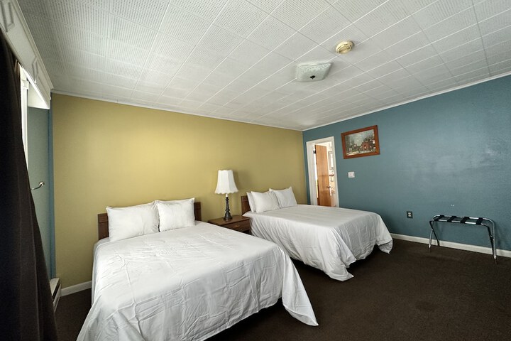 Room 16 of 61