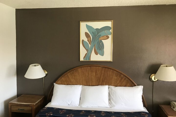 Room 40 of 80