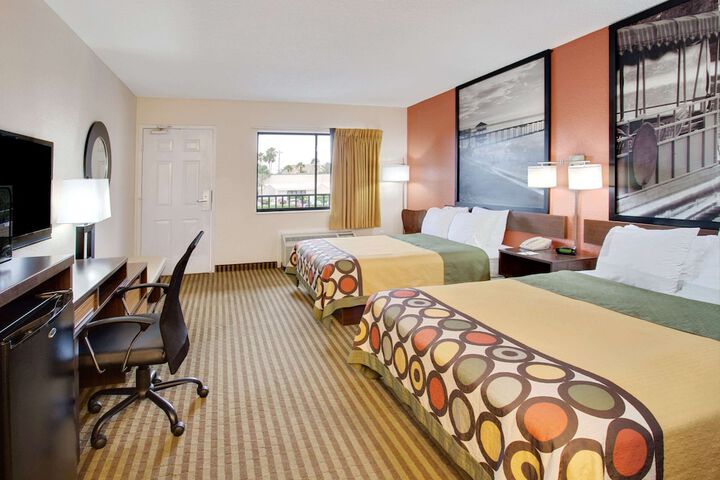 Room 27 of 27